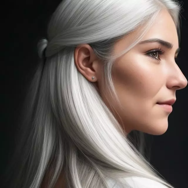 Cara mujer de perfil con el cabello blanco